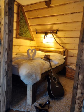 VIKING SHELTER